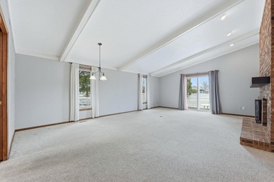 Opportunity awaits with this 2 bedroom, 2 full bath home full of on Arlington Park Association in Indiana - for sale on GolfHomes.com, golf home, golf lot