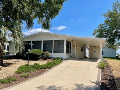 Very Well Maintained 1 Owner Home!! Very Large and Bright Open on Water Oak Country Club Estates in Florida - for sale on GolfHomes.com, golf home, golf lot