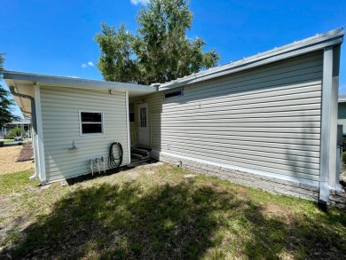 Very Well Maintained 1 Owner Home!! Very Large and Bright Open on Water Oak Country Club Estates in Florida - for sale on GolfHomes.com, golf home, golf lot