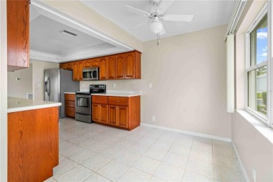 Under contract-accepting backup offers. Welcome to your on Mainlands Golf Club in Florida - for sale on GolfHomes.com, golf home, golf lot