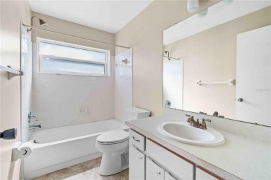 Under contract-accepting backup offers. Welcome to your on Mainlands Golf Club in Florida - for sale on GolfHomes.com, golf home, golf lot