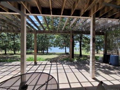 WATERFRONT HOME WITH AN AMAZING VIEW OF LAKE EUFAULA, OK  on Fountainhead State Park Golf Course in Oklahoma - for sale on GolfHomes.com, golf home, golf lot