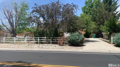 Classic 3 bedroom single story home.  located in the hart of old on Washoe County Golf Club in Nevada - for sale on GolfHomes.com, golf home, golf lot