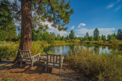 Welcome to this turnkey, well-appointed single-level cabin with on Sunriver Caldera Springs Golf Course in Oregon - for sale on GolfHomes.com, golf home, golf lot