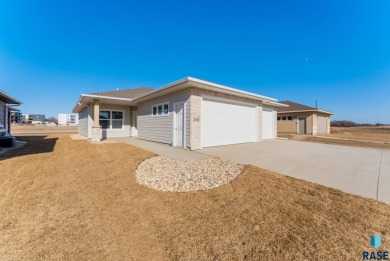 Brilliantly Upgraded Independence Villa Plan with 3 Car Garage on Brandon Municipal Golf Course in South Dakota - for sale on GolfHomes.com, golf home, golf lot