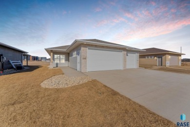 Brilliantly Upgraded Independence Villa Plan with 3 Car Garage on Brandon Municipal Golf Course in South Dakota - for sale on GolfHomes.com, golf home, golf lot