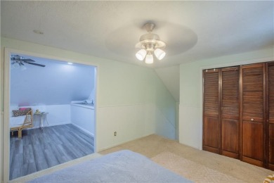 Spacious 4 bedroom, 4.5 bath side-to-side split located in a on Leawood South Country Club in Kansas - for sale on GolfHomes.com, golf home, golf lot