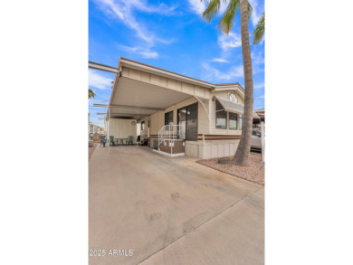 Welcome to simplicity! This remodeled 1988, 1 bed, 1 bath, 400 on Roadhaven Golf Course in Arizona - for sale on GolfHomes.com, golf home, golf lot