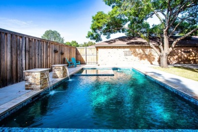 ***SELLER OFFERING $5000 IN CONCESSIONS!!!  This charming on LakeRidge Country Club in Texas - for sale on GolfHomes.com, golf home, golf lot