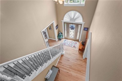 Charming  updated 4BR home on a spacious, flat 0.51-acre lot in on Pinnacle Country Club in Arkansas - for sale on GolfHomes.com, golf home, golf lot