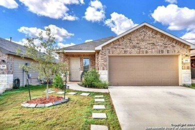 This functional 3 Bedroom, 2 Bath home overlooks the scenic golf on River Bend Golf Club in Texas - for sale on GolfHomes.com, golf home, golf lot