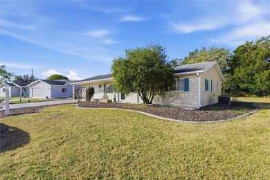 Welcome home to Central Florida living in the heart of on The Links of Spruce Creek in Florida - for sale on GolfHomes.com, golf home, golf lot