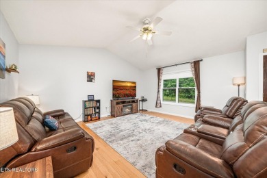 Adorable, well maintained home on a corner lot in quiet part of on Lake Tansi Village Country Club in Tennessee - for sale on GolfHomes.com, golf home, golf lot