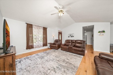 Adorable, well maintained home on a corner lot in quiet part of on Lake Tansi Village Country Club in Tennessee - for sale on GolfHomes.com, golf home, golf lot