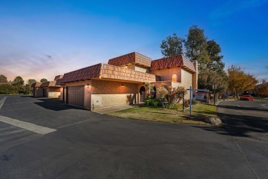 **STUNNING AND ELEGANT***Experience the elegance of this on Antelope Valley Country Club in California - for sale on GolfHomes.com, golf home, golf lot