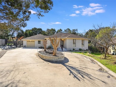 A NEW, REDUCED PRICE ON THIS WIMBERLEY BEAUTY!  THIS CUSTOM 3 on Quicksand At Woodcreek Golf Club in Texas - for sale on GolfHomes.com, golf home, golf lot