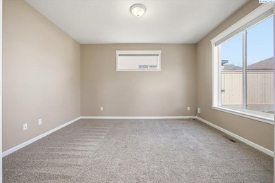 MLS 290908 Positioned on a fully fenced corner lot in Horn on Horn Rapids Golf Club in Washington - for sale on GolfHomes.com, golf home, golf lot