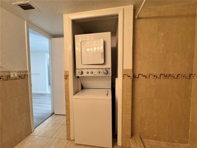 Lovely 2 bed-2 bath Townhouse-Condo in highly desirable Villas on Bonaventure Country Club in Florida - for sale on GolfHomes.com, golf home, golf lot