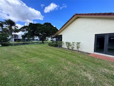 Lovely 2 bed-2 bath Townhouse-Condo in highly desirable Villas on Bonaventure Country Club in Florida - for sale on GolfHomes.com, golf home, golf lot