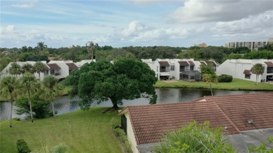 Lovely 2 bed-2 bath Townhouse-Condo in highly desirable Villas on Bonaventure Country Club in Florida - for sale on GolfHomes.com, golf home, golf lot