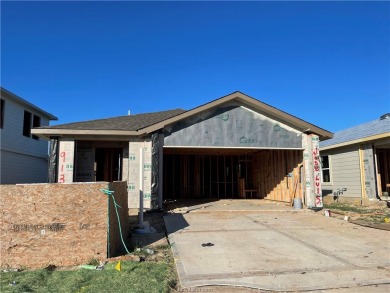Stunning 3 bedroom, 2 bathroom home with 2-car garage in Midtown on  in Texas - for sale on GolfHomes.com, golf home, golf lot