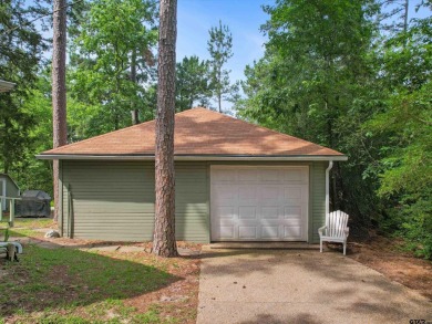 Charming 3-Bedroom Retreat in Holly Lake Ranch - Peace, Privacy on Holly Lake Ranch Golf Club in Texas - for sale on GolfHomes.com, golf home, golf lot