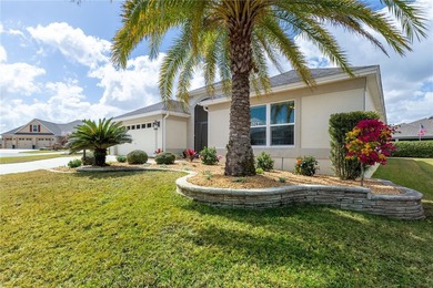 Beautiful 3-bedroom, 3-bath Zinnia Designer home with a private on Pennbrooke Fairways in Florida - for sale on GolfHomes.com, golf home, golf lot
