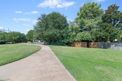 Tee off without leaving home. This stunning Corinth property is on Oakmont Country Club in Texas - for sale on GolfHomes.com, golf home, golf lot