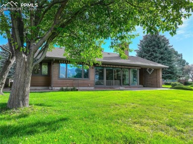 o	Rare rancher with main level living in Kissing Camels located on  in Colorado - for sale on GolfHomes.com, golf home, golf lot