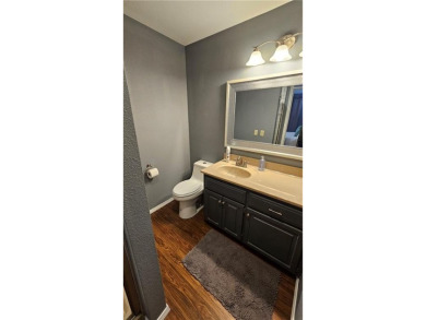Single level, 3bed/2bath townhouse with 2 parking spaces that is on Bella Vista Country Club - Berksdale in Arkansas - for sale on GolfHomes.com, golf home, golf lot