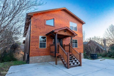 Prime-location luxury STR cabin w/INDOOR POOL, MOVIE THEATER on Sevierville Golf Club in Tennessee - for sale on GolfHomes.com, golf home, golf lot