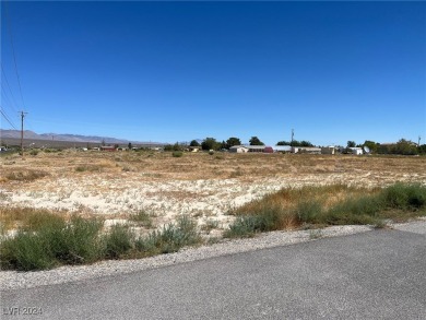 OVER LOOKS MOUNTAIN FALLS GOLF COURSE WITH OUT A HOA -Great on Mountain Falls Golf Course in Nevada - for sale on GolfHomes.com, golf home, golf lot