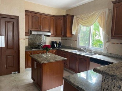 Luxury Golf Villa with Canal and City Skyline Views

Residential on  in  - for sale on GolfHomes.com, golf home, golf lot