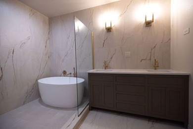 Beautifully updated home in the sought-after Comanche Trace golf on The Club At Comanche Trace in Texas - for sale on GolfHomes.com, golf home, golf lot