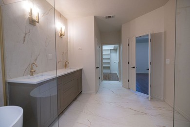 Beautifully updated home in the sought-after Comanche Trace golf on The Club At Comanche Trace in Texas - for sale on GolfHomes.com, golf home, golf lot