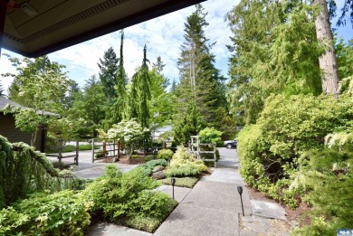 133 Fairway Place on SunLand Golf and Country Club in Washington - for sale on GolfHomes.com, golf home, golf lot