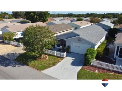 Welcome to this charming 2-bedroom, 2-bathroom fully furnished on The Links of Spruce Creek in Florida - for sale on GolfHomes.com, golf home, golf lot