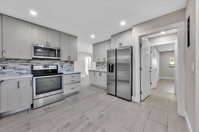 Stunning, large 5 bedrooms, 3 bathroom, in a special area on Hollywood Beach Golf and Country Club in Florida - for sale on GolfHomes.com, golf home, golf lot