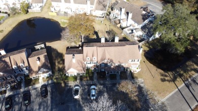 Affordable, easy, convenient living in this 2-story, 2-bed/1 on Golf Club At Wescott Plantation in South Carolina - for sale on GolfHomes.com, golf home, golf lot