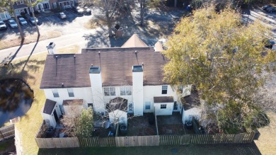 Affordable, easy, convenient living in this 2-story, 2-bed/1 on Golf Club At Wescott Plantation in South Carolina - for sale on GolfHomes.com, golf home, golf lot