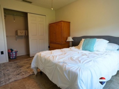 Welcome to this charming 2-bedroom, 2-bathroom fully furnished on The Links of Spruce Creek in Florida - for sale on GolfHomes.com, golf home, golf lot