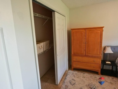 Welcome to this charming 2-bedroom, 2-bathroom fully furnished on The Links of Spruce Creek in Florida - for sale on GolfHomes.com, golf home, golf lot