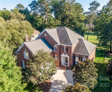 Be prepared to fall in love with this classic all brick golf on River Run Country Club in North Carolina - for sale on GolfHomes.com, golf home, golf lot