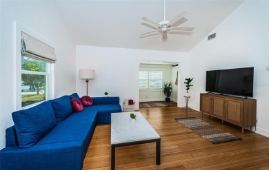Oversized lot, excellent location and walkable to hip local on The Renaisssance Vinoy Golf Club in Florida - for sale on GolfHomes.com, golf home, golf lot