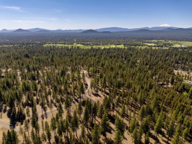 Discover the unmatched lifestyle of Caldera Springs with on Sunriver Caldera Springs Golf Course in Oregon - for sale on GolfHomes.com, golf home, golf lot
