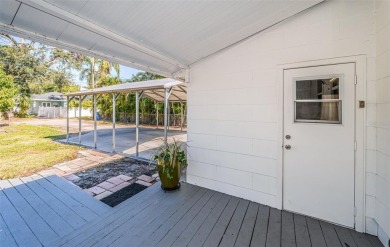 Oversized lot, excellent location and walkable to hip local on The Renaisssance Vinoy Golf Club in Florida - for sale on GolfHomes.com, golf home, golf lot