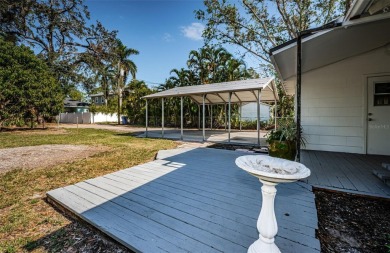 Oversized lot, excellent location and walkable to hip local on The Renaisssance Vinoy Golf Club in Florida - for sale on GolfHomes.com, golf home, golf lot