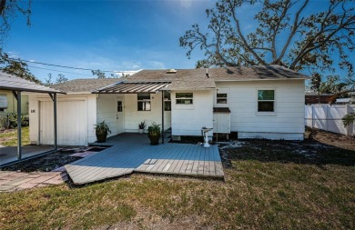 Oversized lot, excellent location and walkable to hip local on The Renaisssance Vinoy Golf Club in Florida - for sale on GolfHomes.com, golf home, golf lot