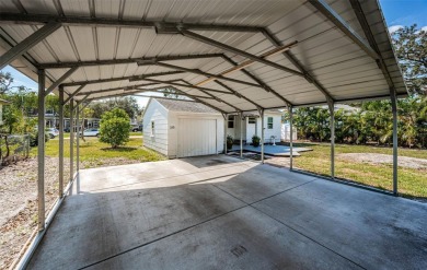 Oversized lot, excellent location and walkable to hip local on The Renaisssance Vinoy Golf Club in Florida - for sale on GolfHomes.com, golf home, golf lot