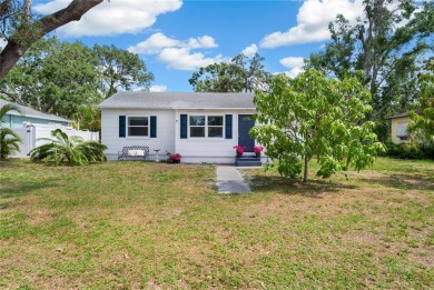 Oversized lot, excellent location and walkable to hip local on The Renaisssance Vinoy Golf Club in Florida - for sale on GolfHomes.com, golf home, golf lot